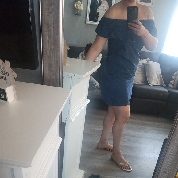 Jean dress 👗 - Picture 3 of 4